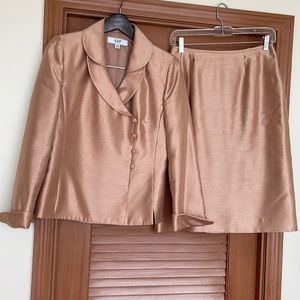 Ladies Suit with Petal Collar and Cuffed Sleeves with button front closure